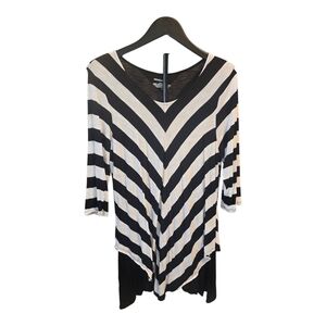 Women's Black and White Striped Top